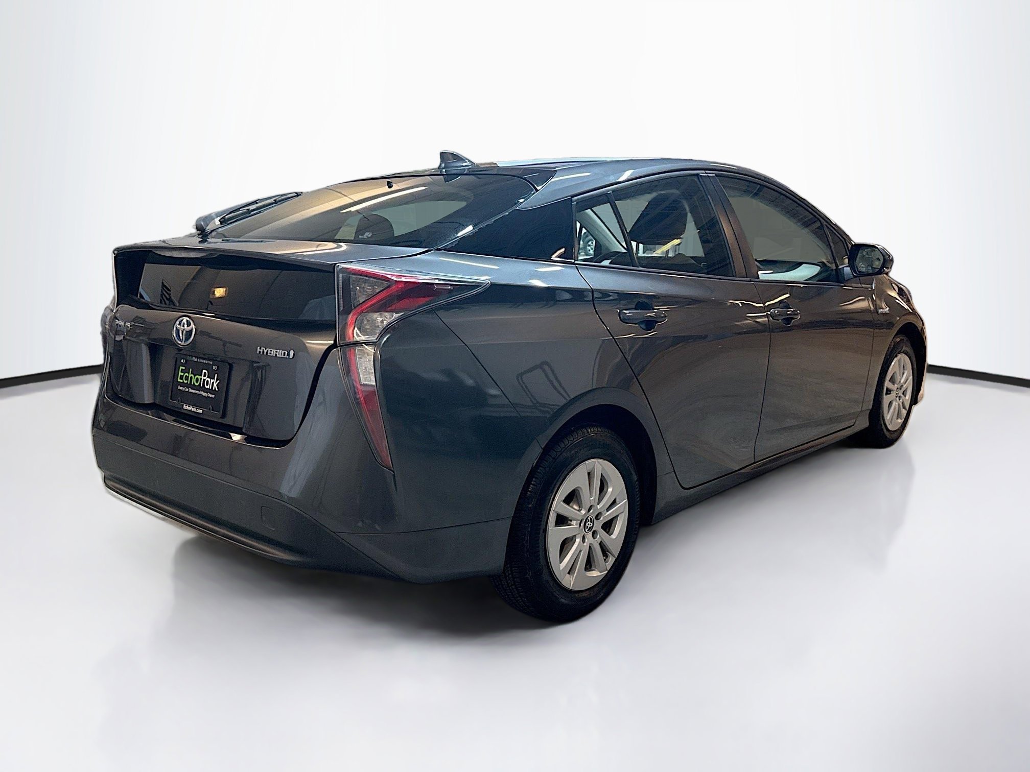 Used 2017 Toyota Prius Two image 9