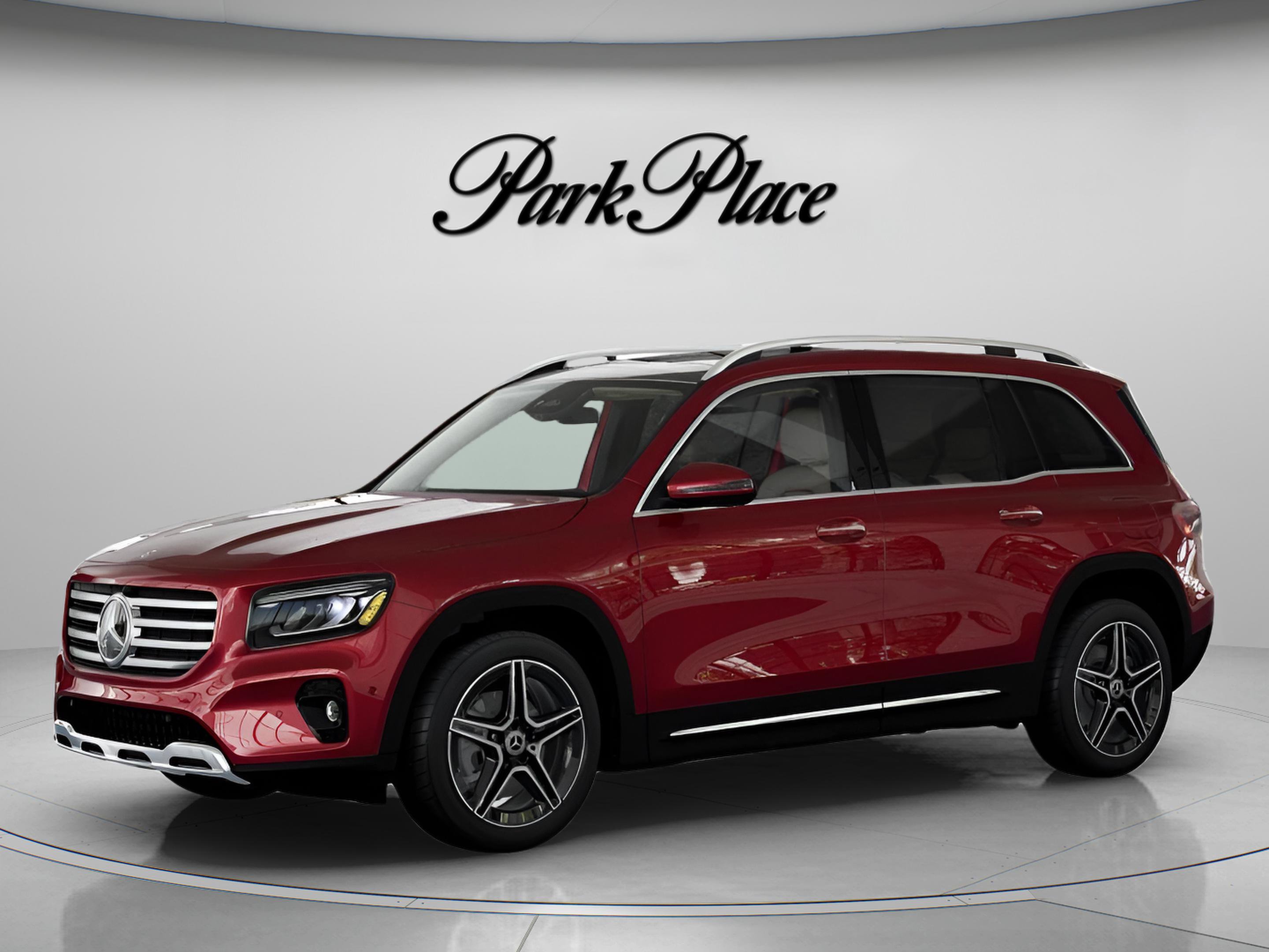 Used 2026 Mercedes-Benz GLB 250 image 2