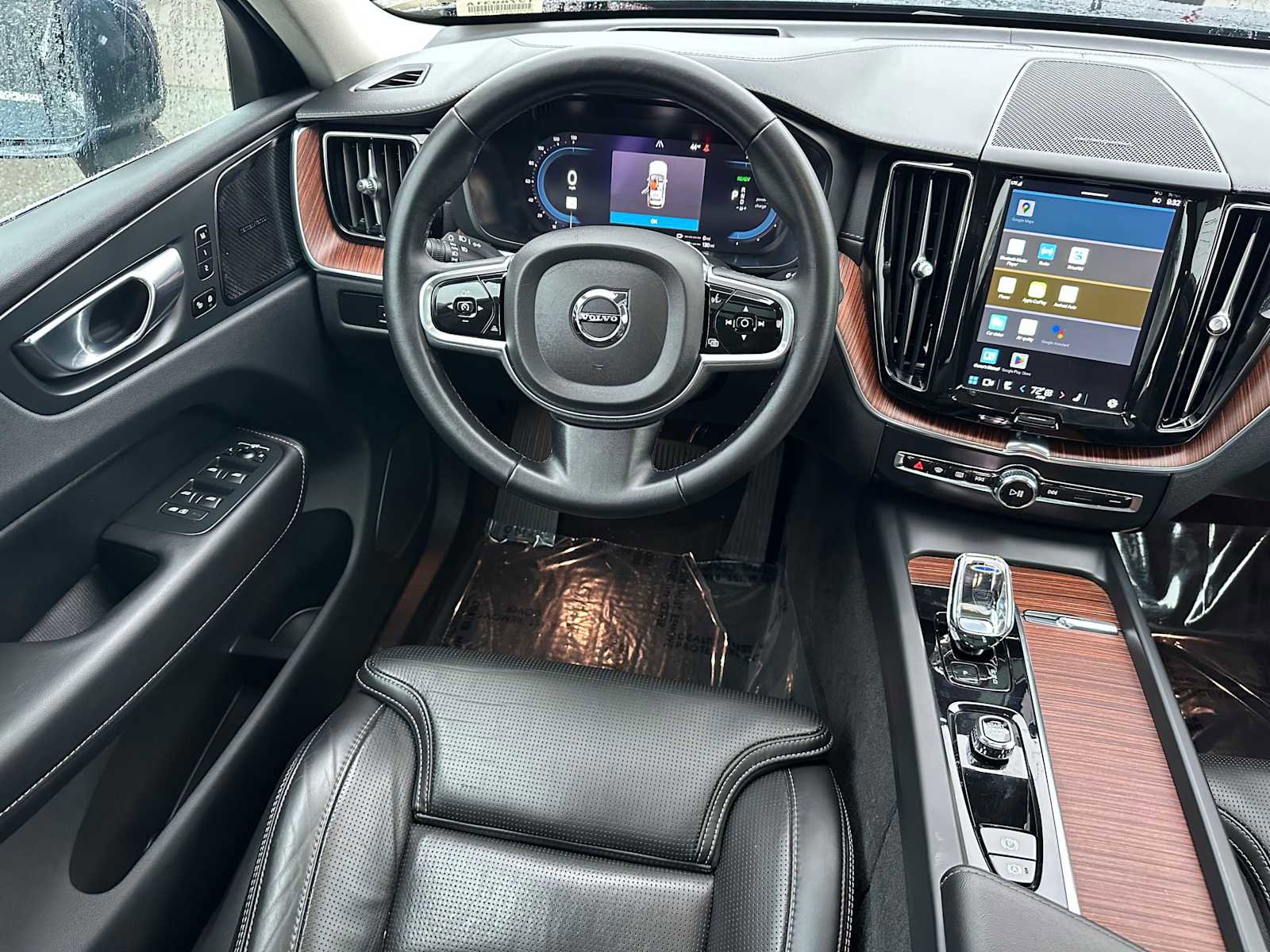 Certified 2023 Volvo XC60 T8 Ultimate image 17