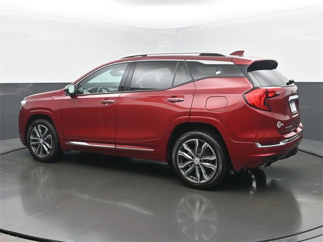 Used 2018 GMC Terrain Denali w/ Comfort Package image 3