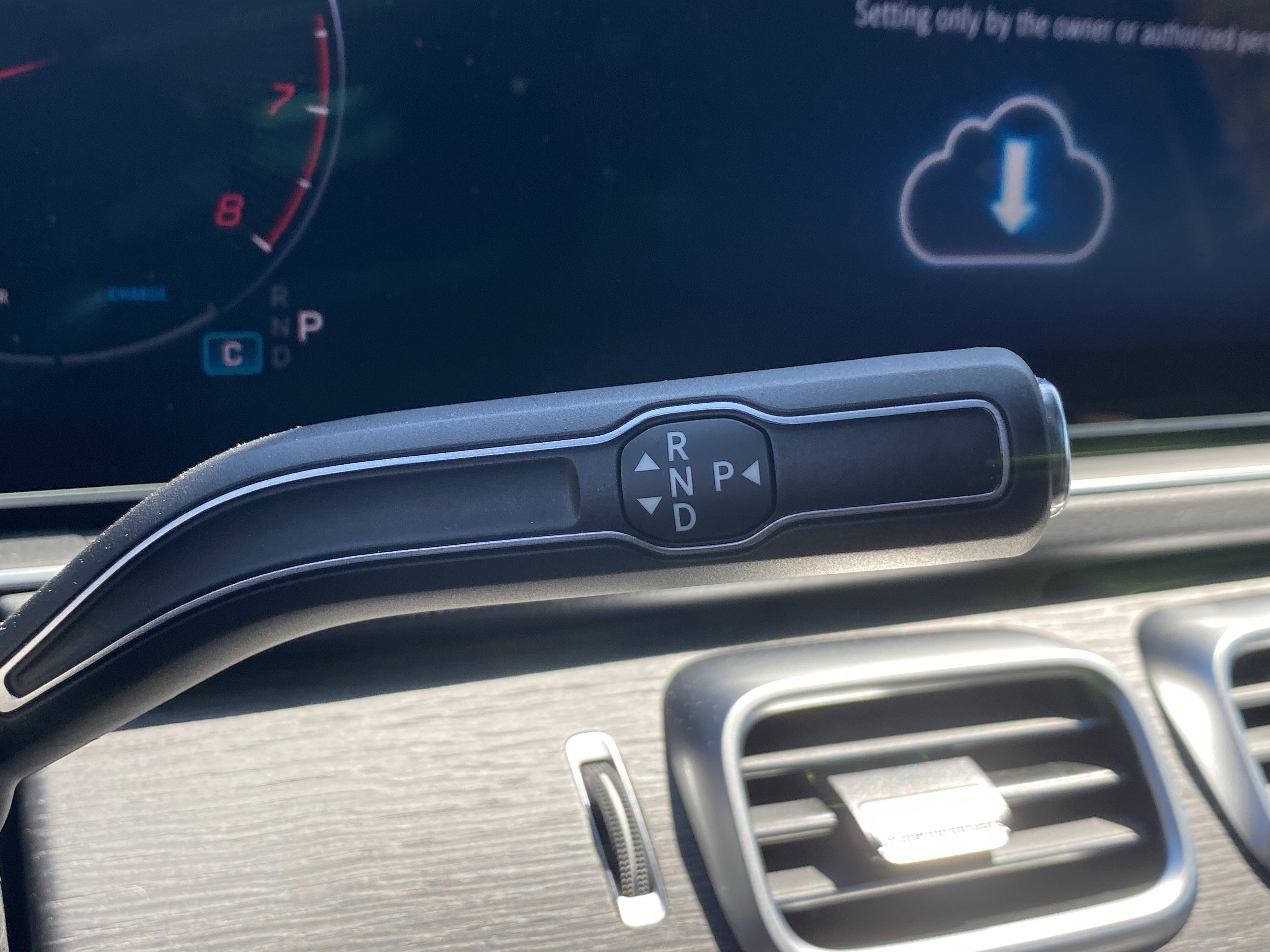 Used 2025 Mercedes-Benz GLE 450 4MATIC Coupe image 63