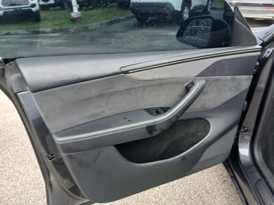 Used 2026 Tesla Model Y Long Range AWD/4WD image 10