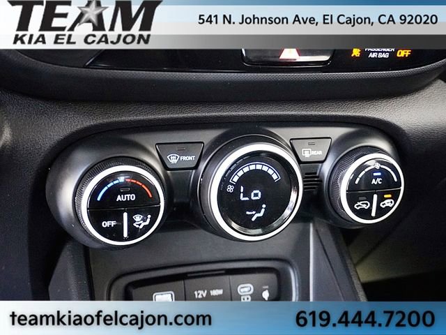 Used 2024 Hyundai Venue Limited image 28