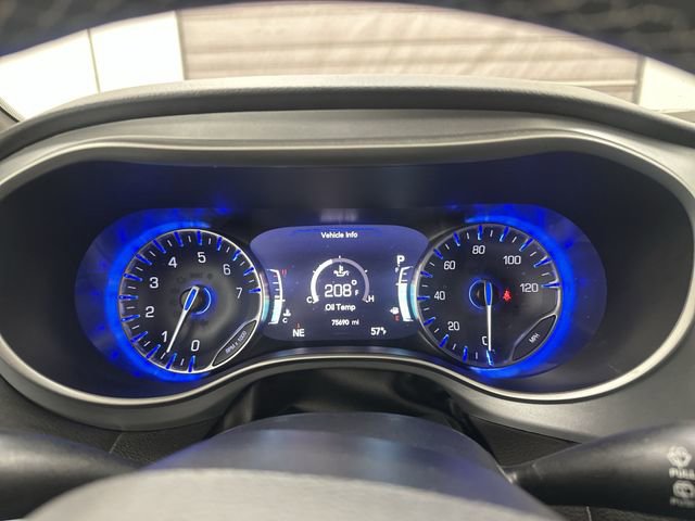 Used 2020 Chrysler Pacifica Touring-L Plus w/ S Appearance Package FWD image 11