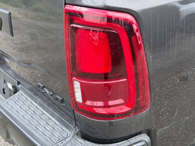 New 2026 RAM 2500 Laramie w/ Night Edition AWD/4WD image 9