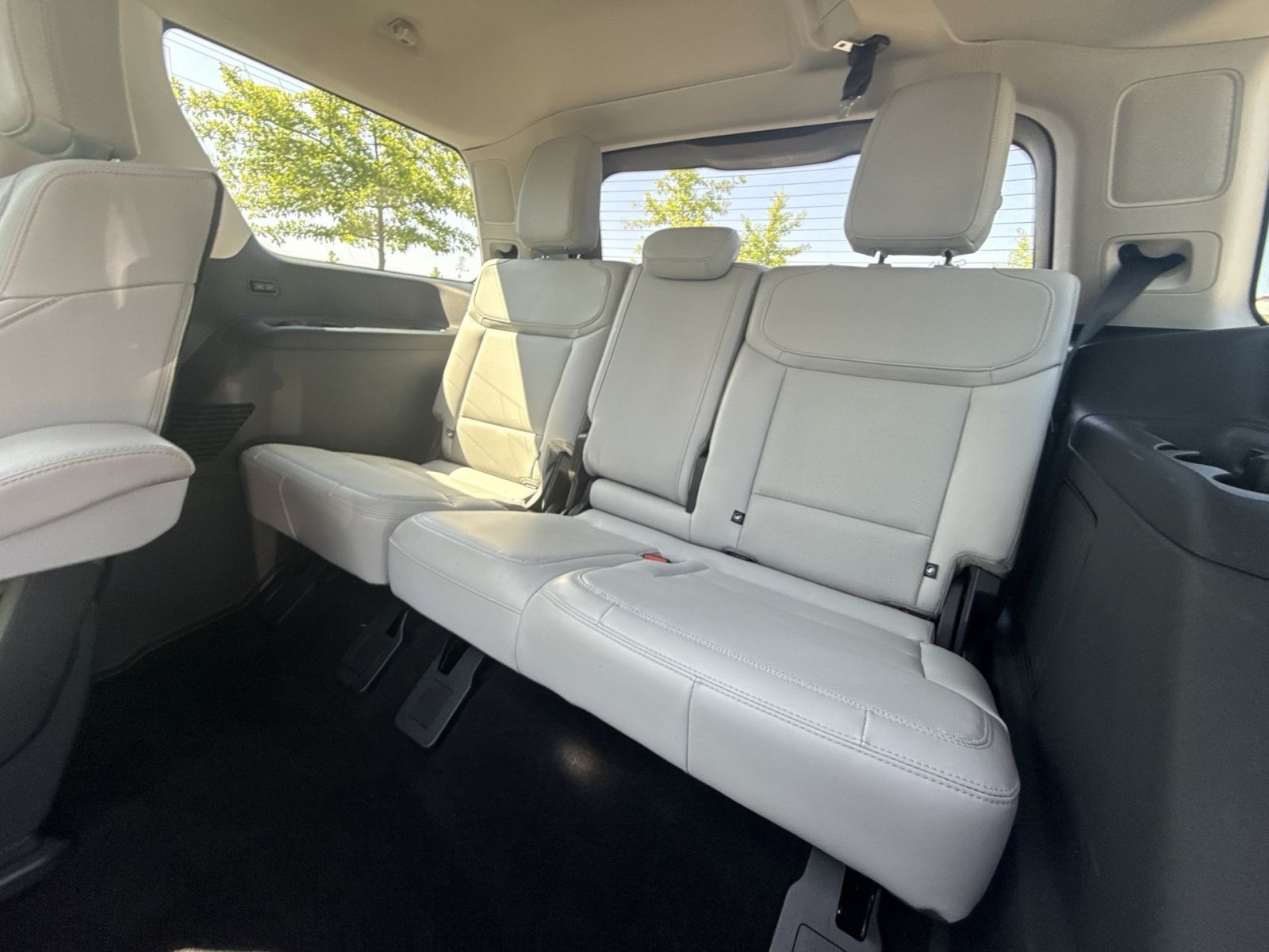 Used 2025 Ford Expedition Platinum AWD/4WD image 26