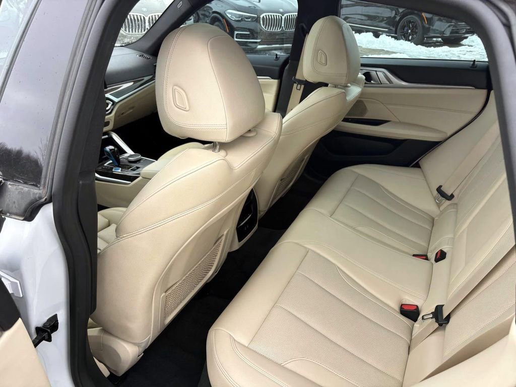 Certified 2022 BMW i4 eDrive40 w/ M Sport Package image 29