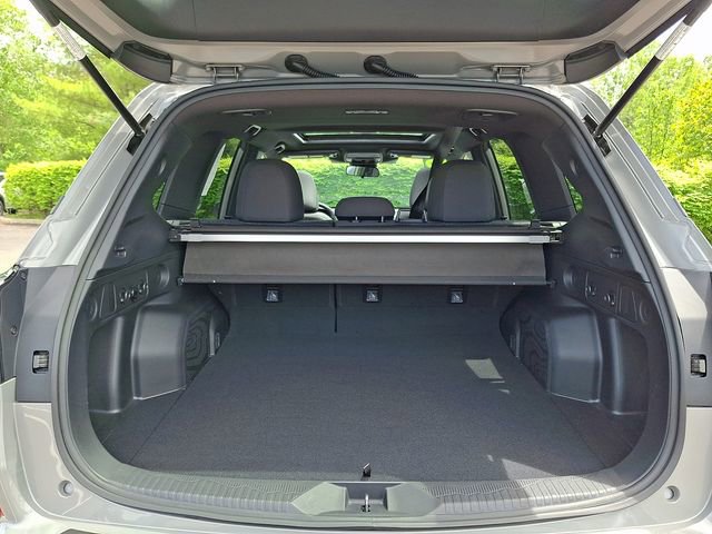 Certified 2025 Subaru Forester Premium AWD/4WD image 26