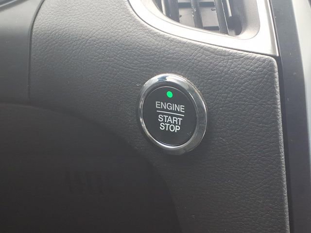 Used 2024 Ford Edge Titanium image 11