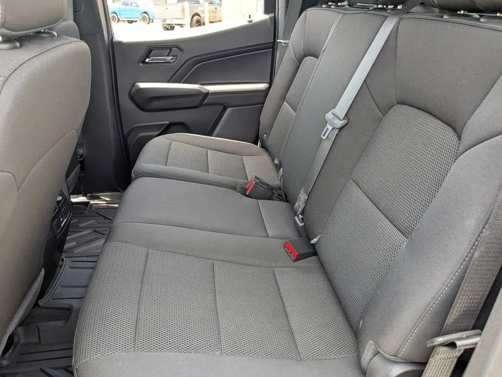 Used 2025 Chevrolet Colorado LT w/ Advanced Trailering Package RWD image 12
