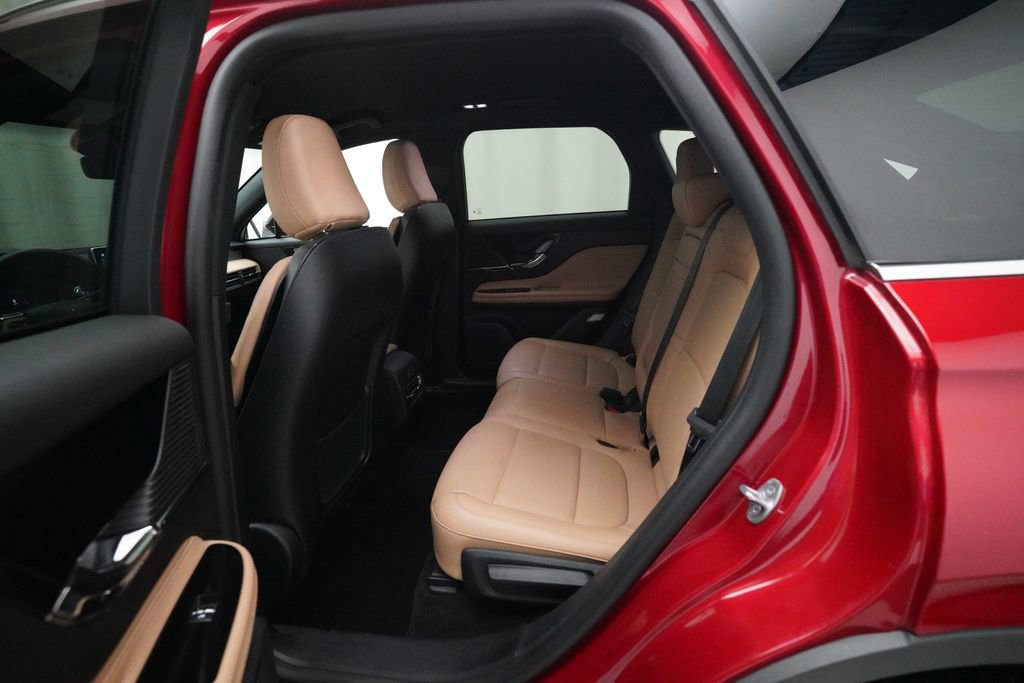 Used 2022 Lincoln Corsair Reserve w/ Elements Package image 16