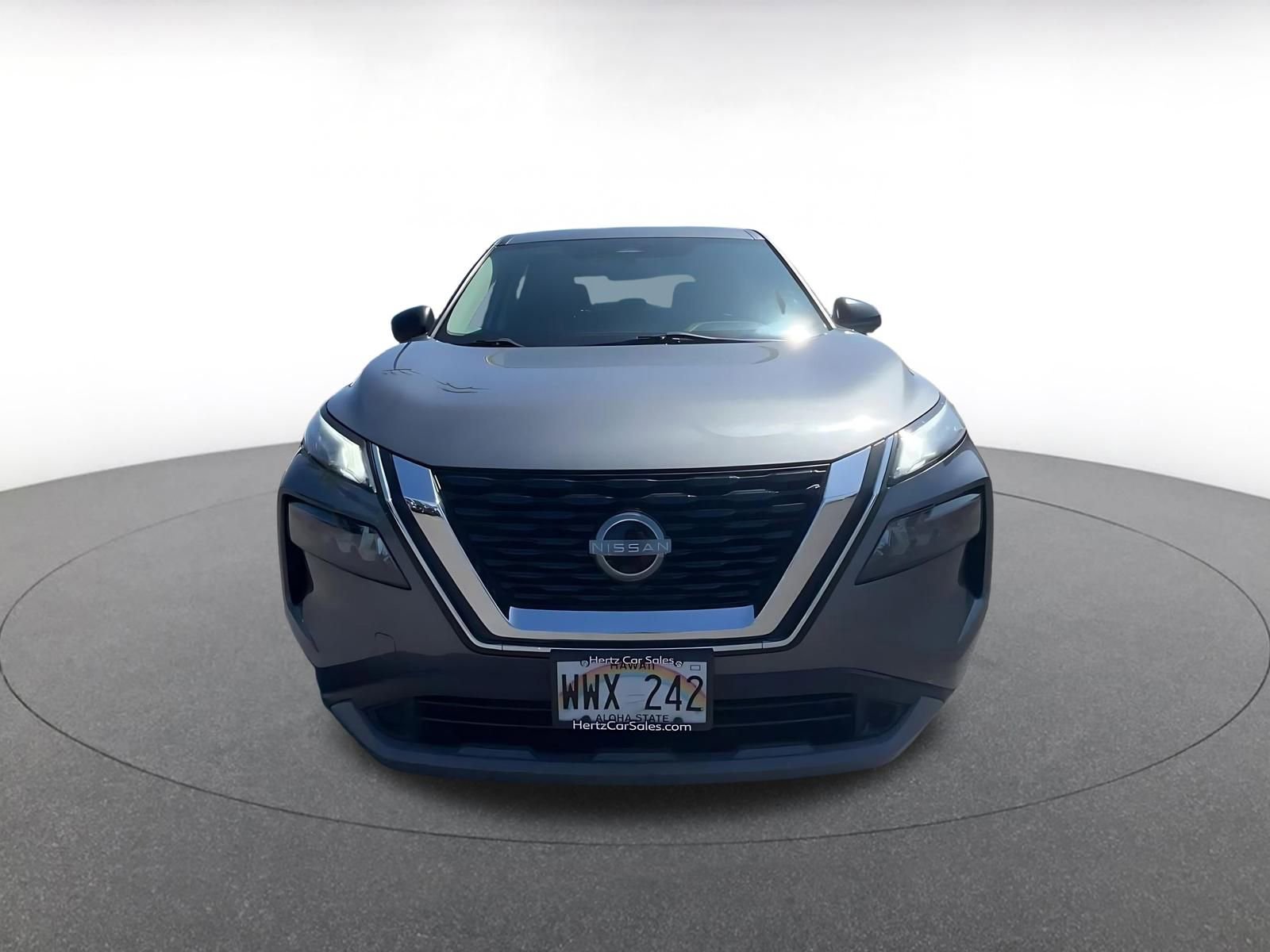 Used 2023 Nissan Rogue S image 4