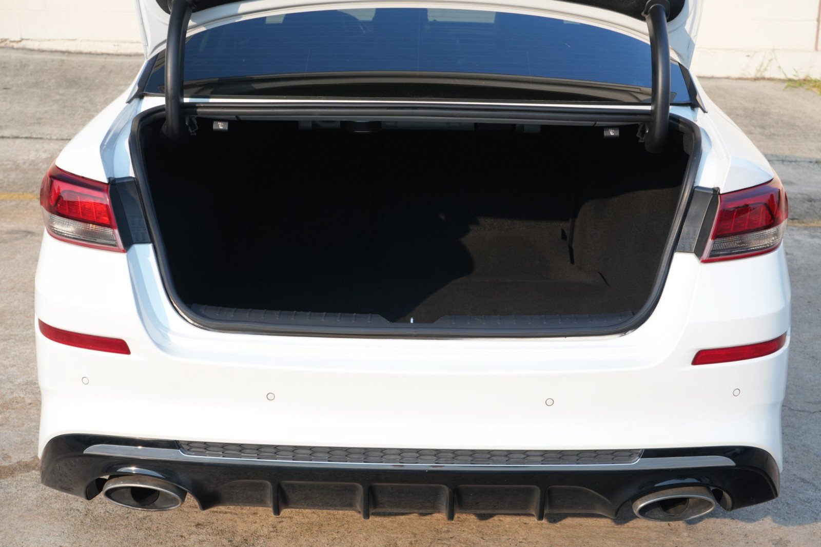 Used 2020 Kia Optima SX FWD image 8