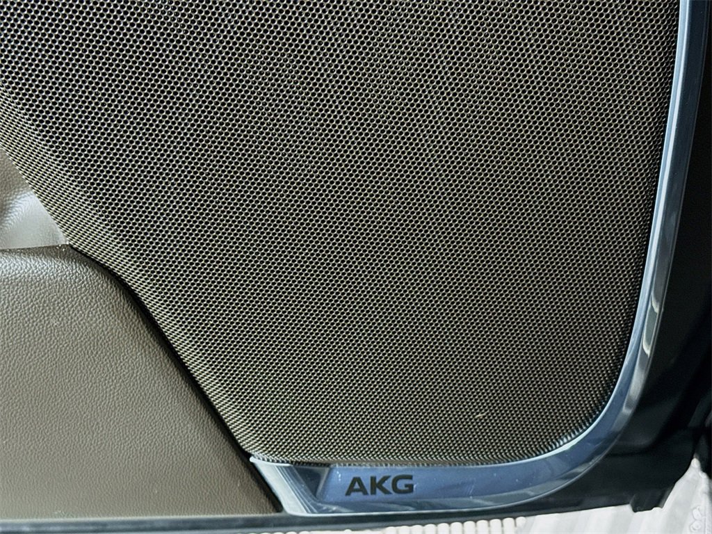 Used 2021 Cadillac Escalade ESV Sport w/ Driver Assist Tech Package image 12