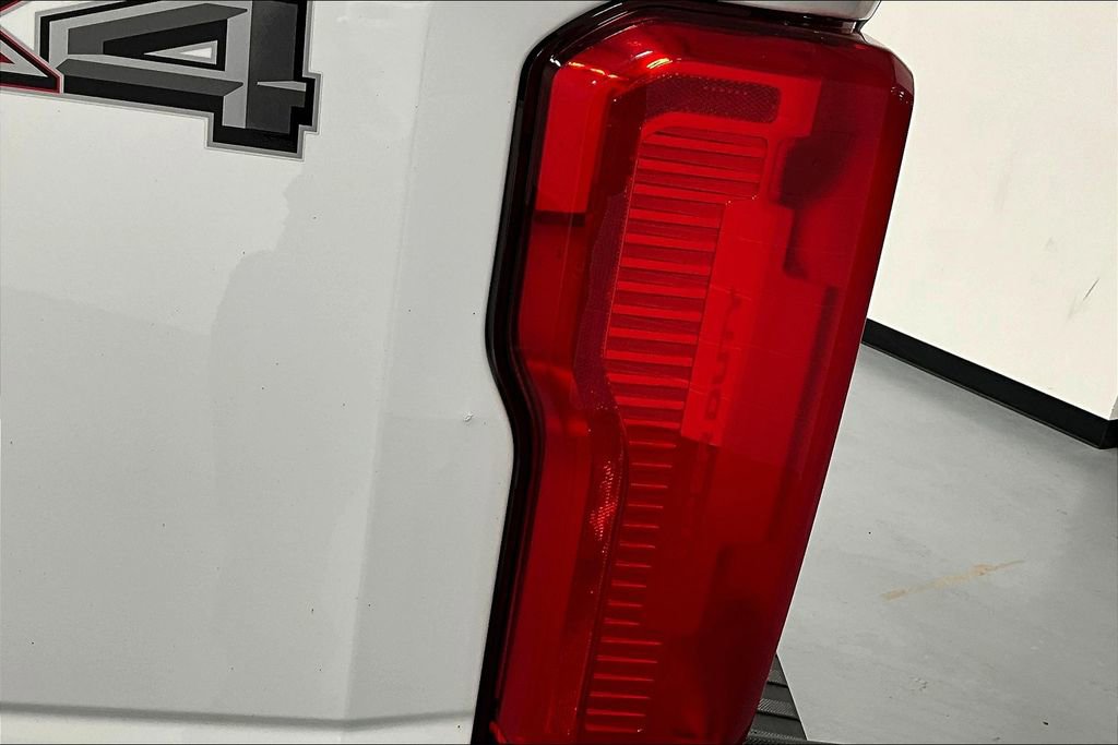 Used 2024 Ford F250 XLT image 40