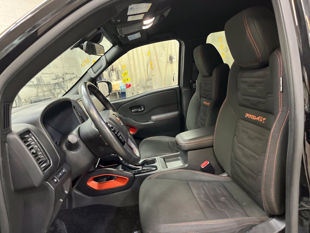 Used 2024 Nissan Frontier PRO-4X AWD/4WD image 12