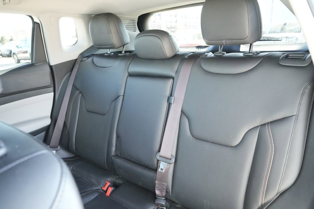 Used 2022 Jeep Compass Limited image 20