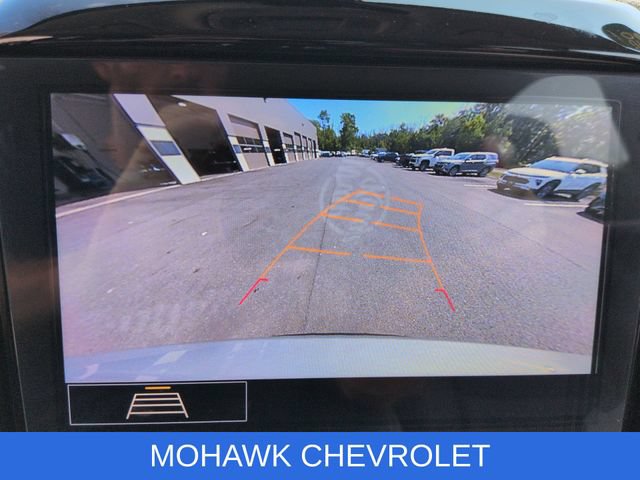 Used 2020 Chevrolet Traverse LT w/ Driver Confidence II Package AWD/4WD image 23