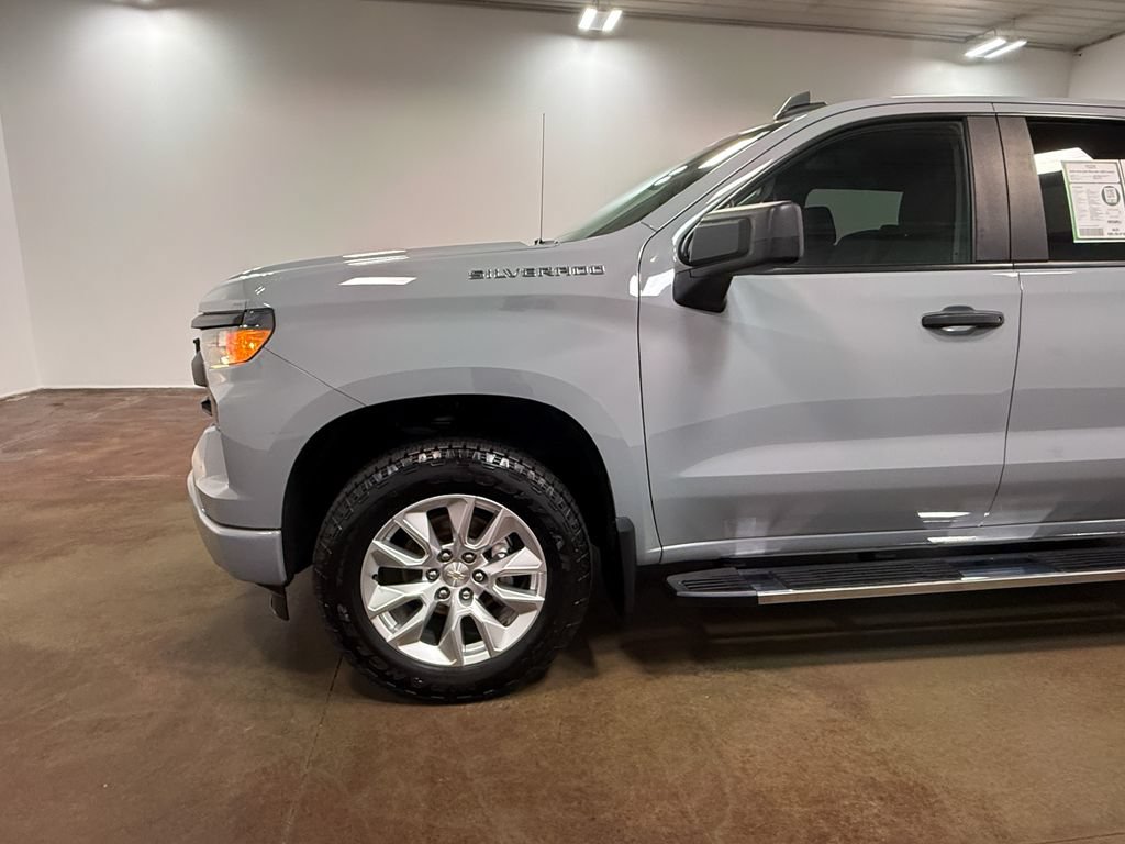 Used 2024 Chevrolet Silverado 1500 Custom AWD/4WD image 35