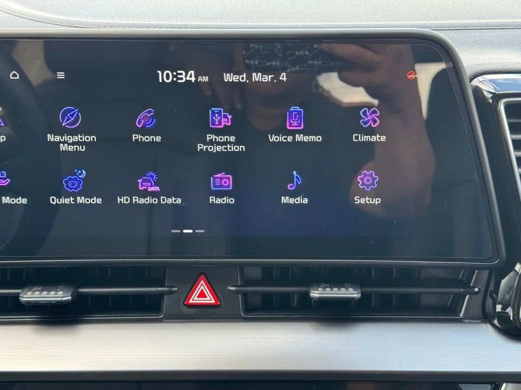 Certified 2025 Kia Sportage EX image 24