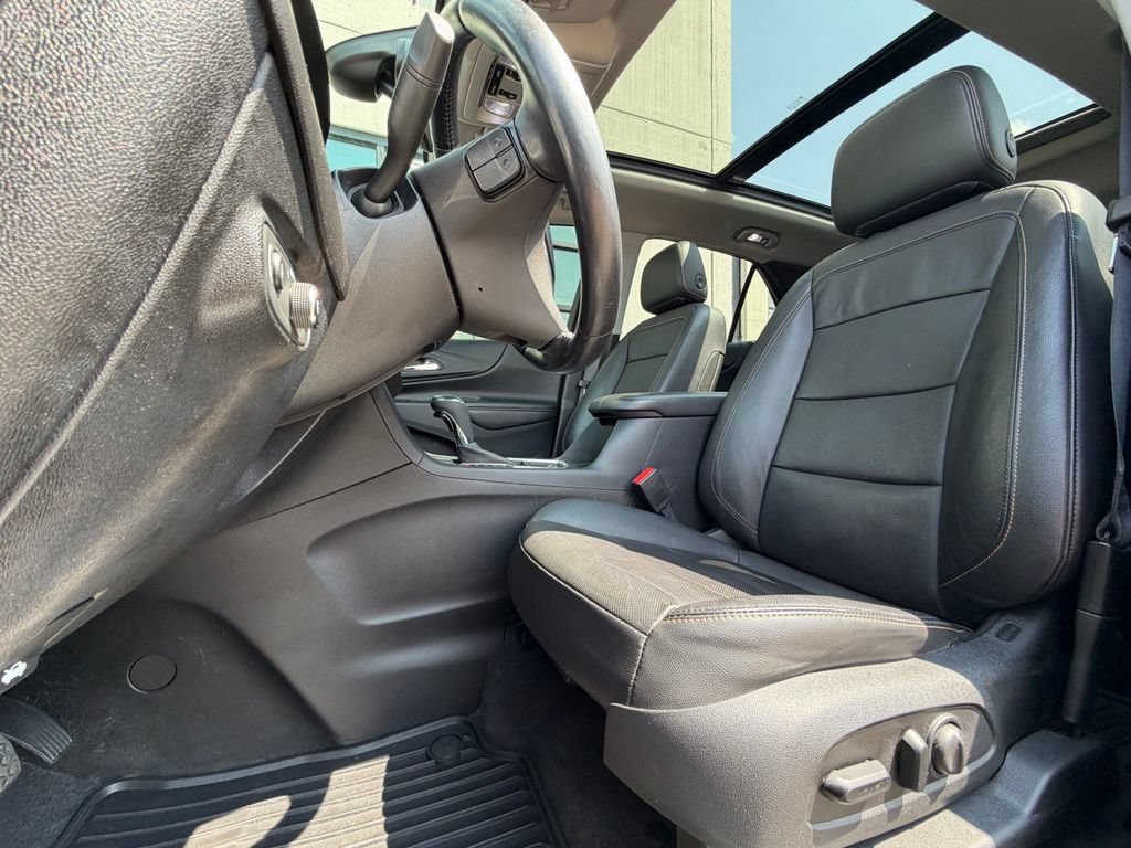 Used 2020 Chevrolet Equinox Premier AWD/4WD image 9