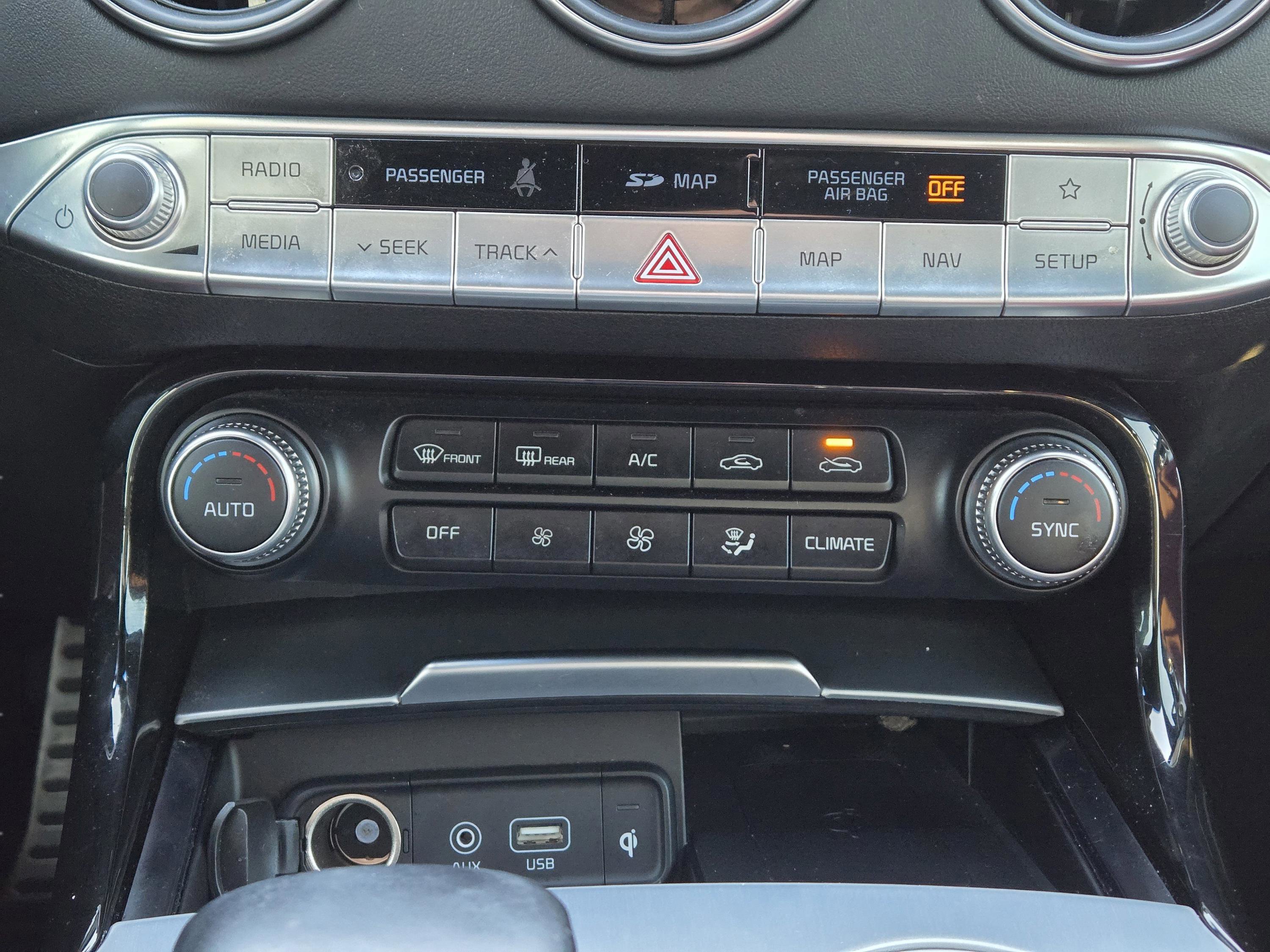 Used 2021 Kia Stinger GT2 image 27