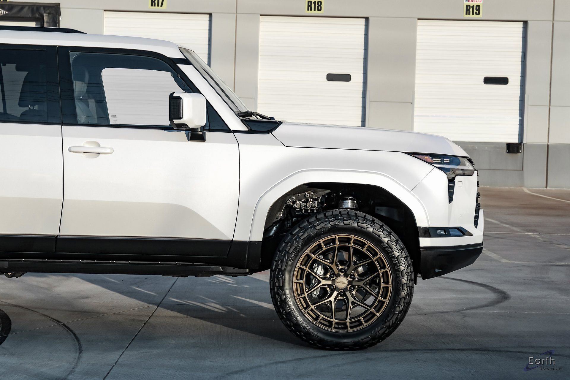 Used 2025 Lexus GX 550 550 Luxury+ HUD Vossen Wheels w/ Accessory Package (2T) image 20