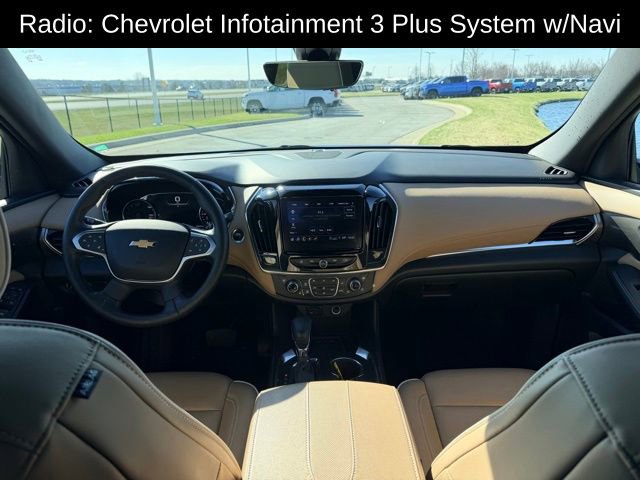 Used 2023 Chevrolet Traverse Premier image 7