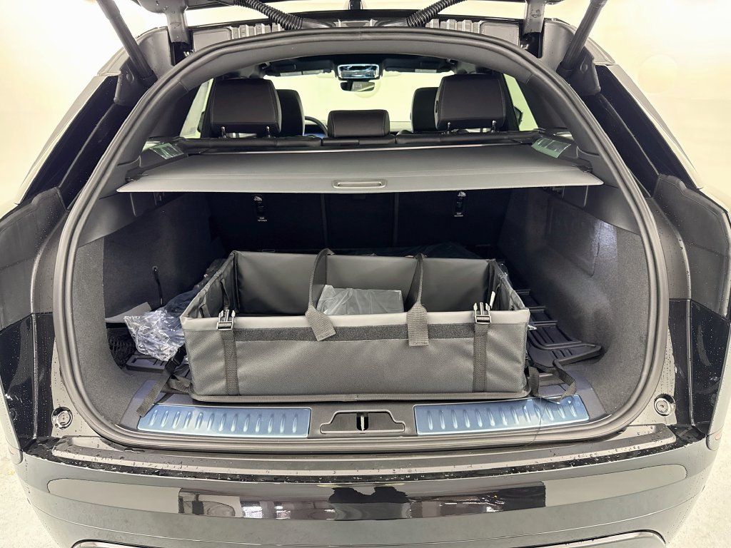 New 2026 Land Rover Range Rover Velar Belgravia AWD/4WD image 27