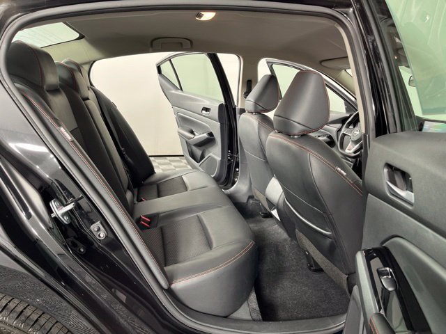 Used 2025 Nissan Altima 2.5 SR FWD image 46