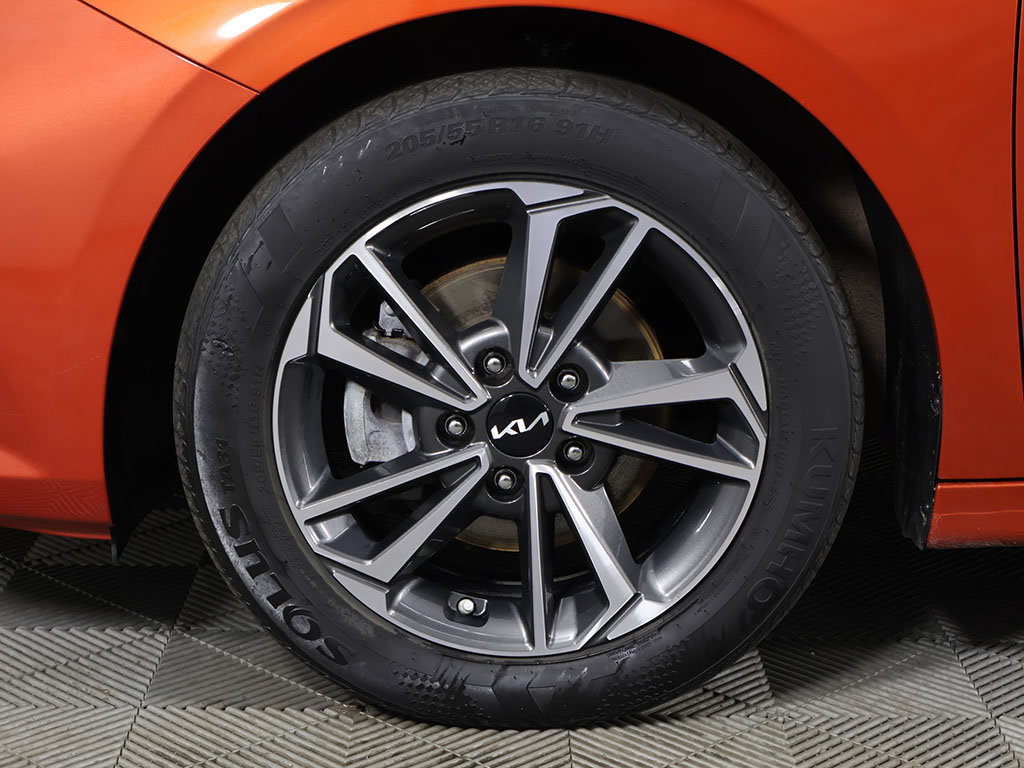 Certified 2023 Kia Forte LXS FWD image 19