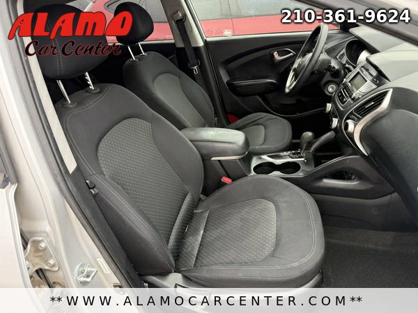 Used 2012 Hyundai Tucson GL FWD image 10