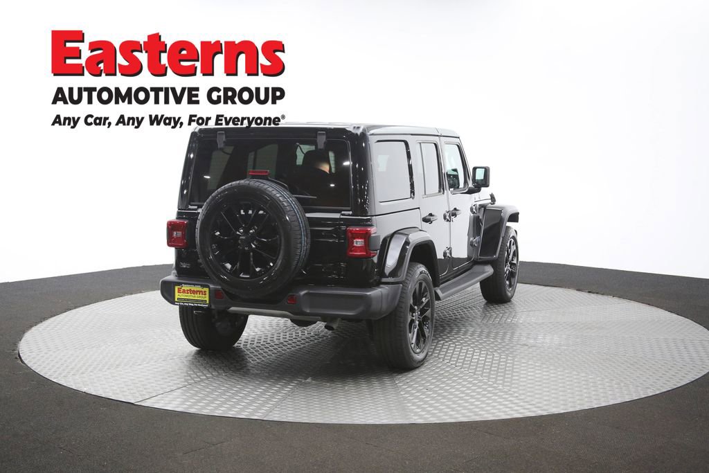 Used 2025 Jeep Wrangler Unlimited Sahara AWD/4WD image 39