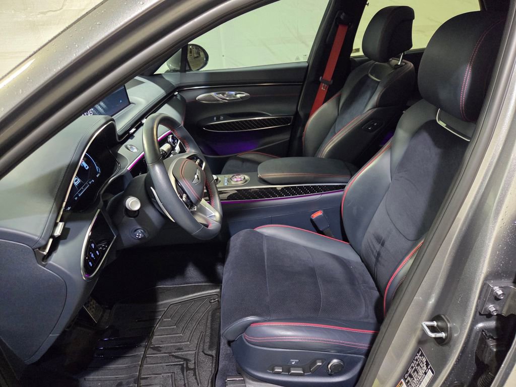 Used 2022 Genesis GV70 3.5T Sport w/ Sport Prestige Package AWD/4WD image 11