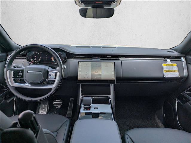 New 2025 Land Rover Range Rover SE image 15