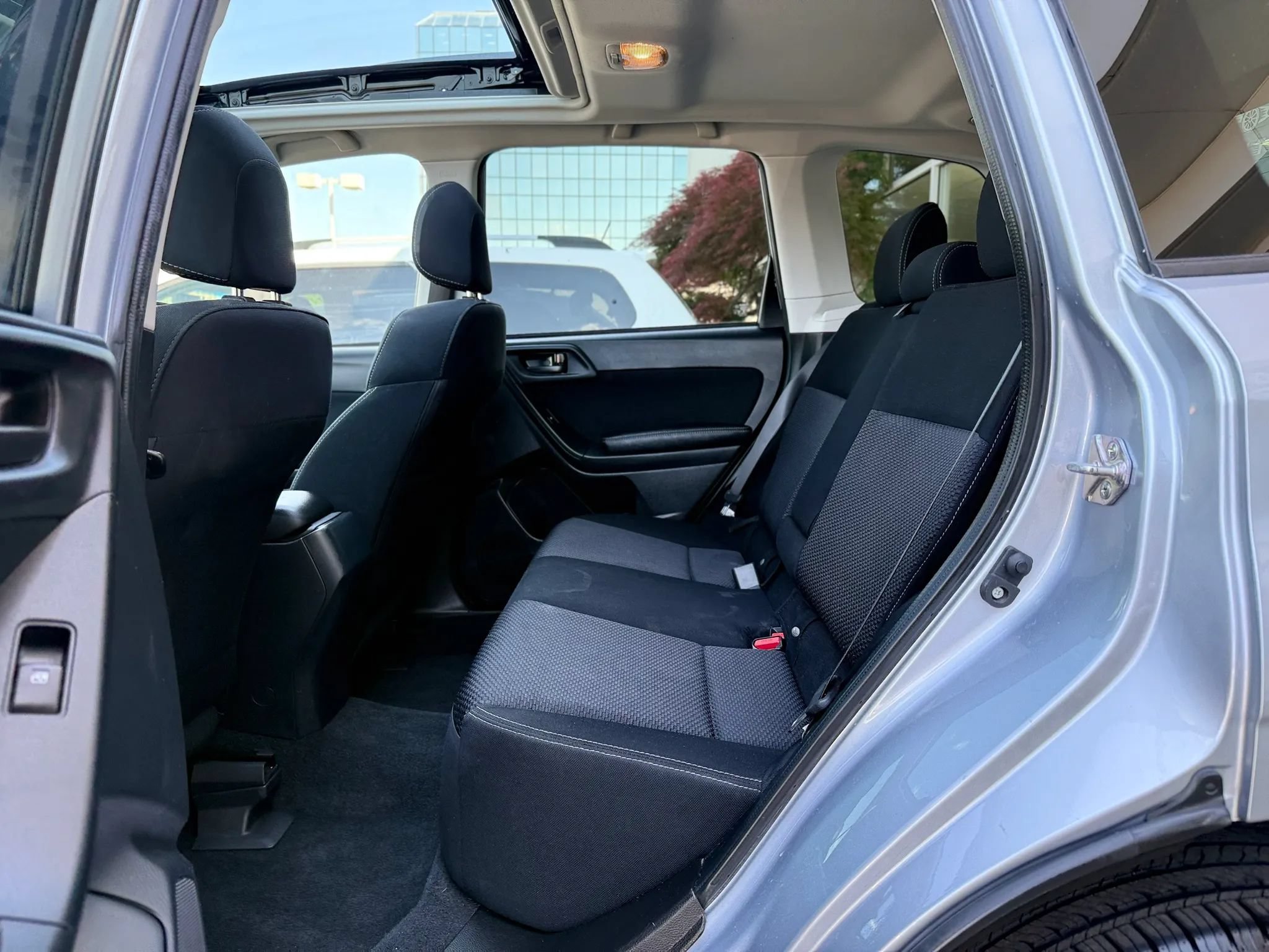 Used 2016 Subaru Forester 2.5i Premium AWD/4WD image 26