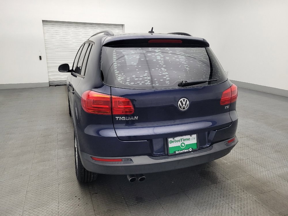 Used 2016 Volkswagen Tiguan S image 6