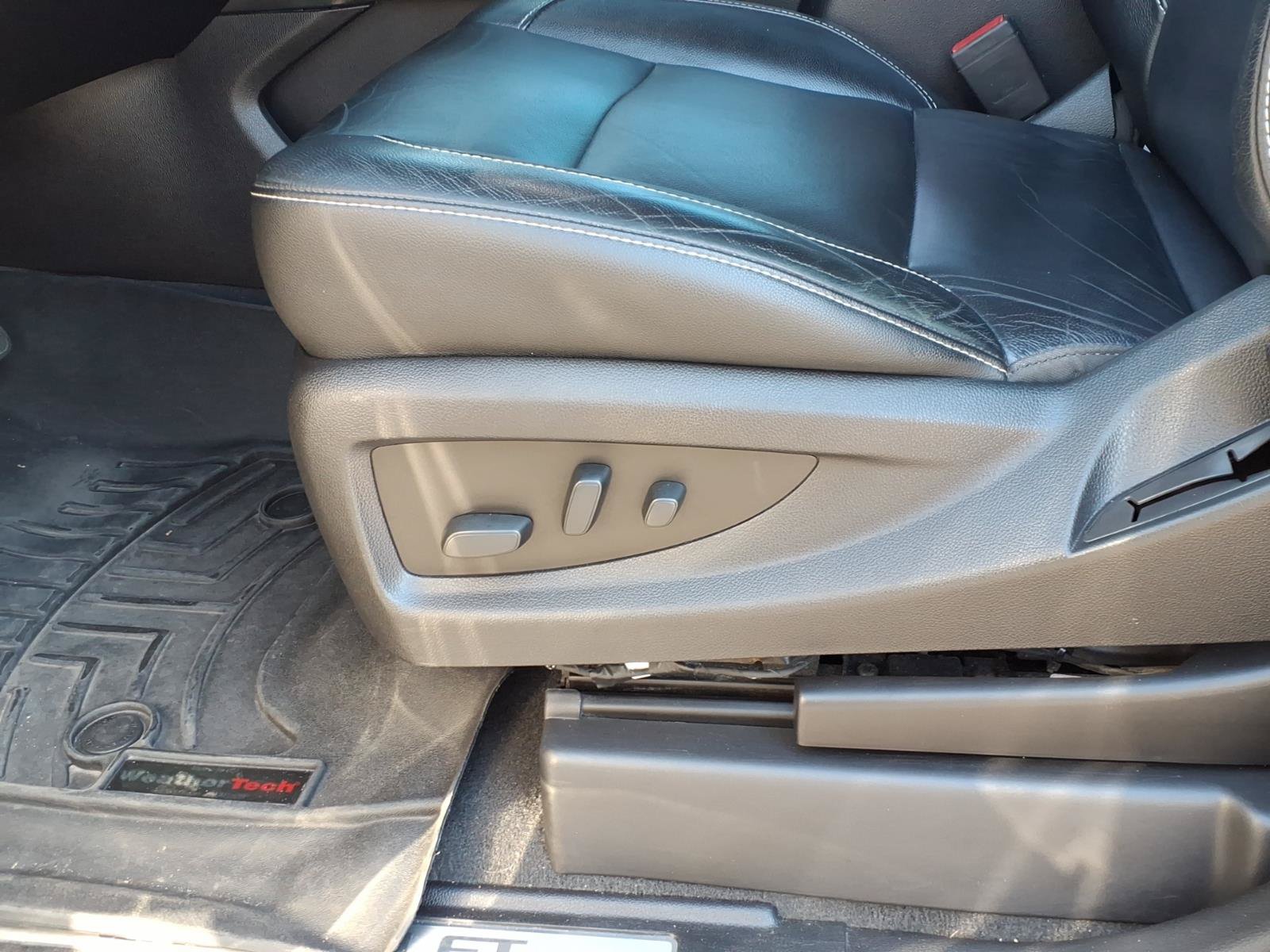 Used 2019 Chevrolet Suburban LT RWD image 22