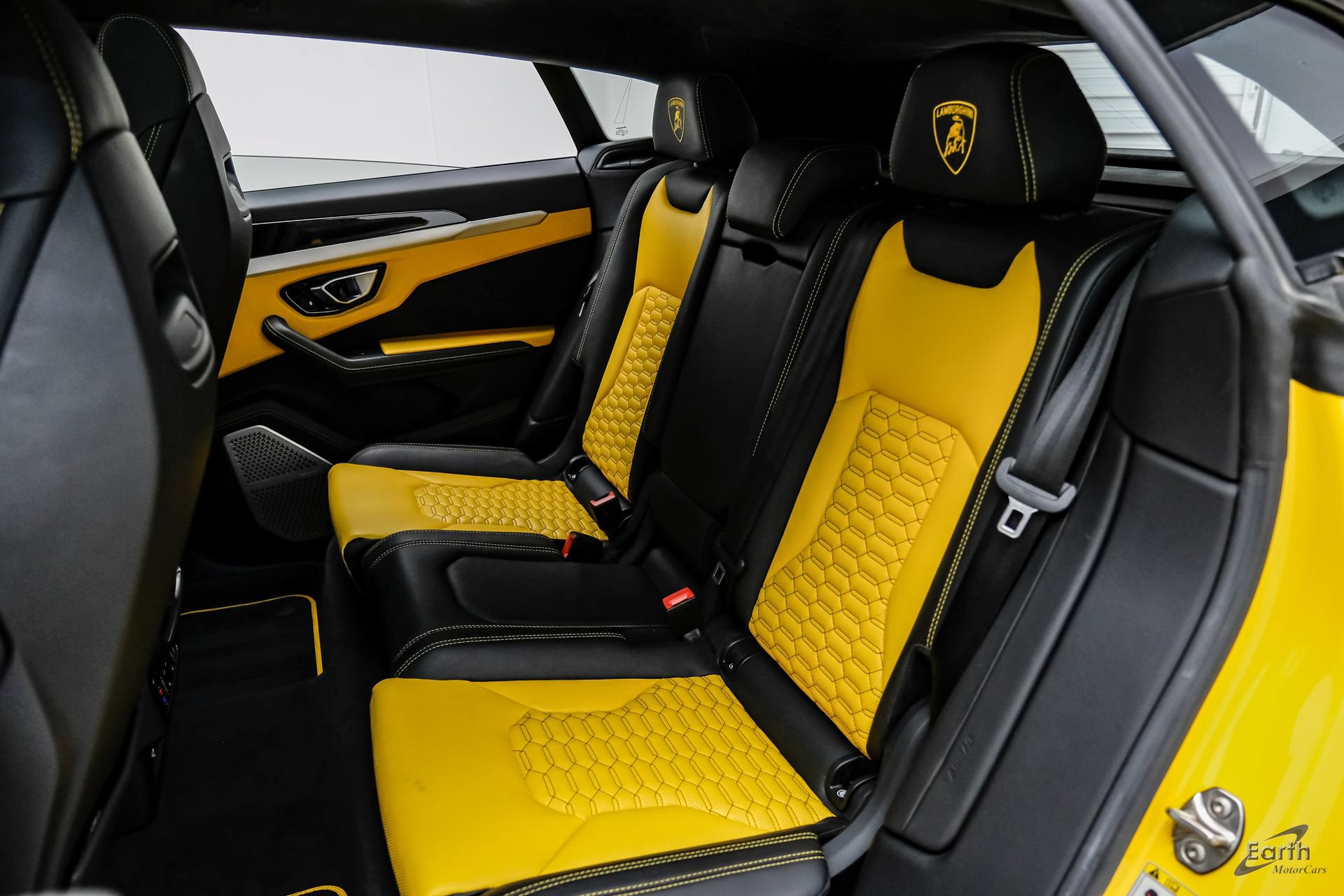Used 2021 Lamborghini Urus AWD/4WD image 87