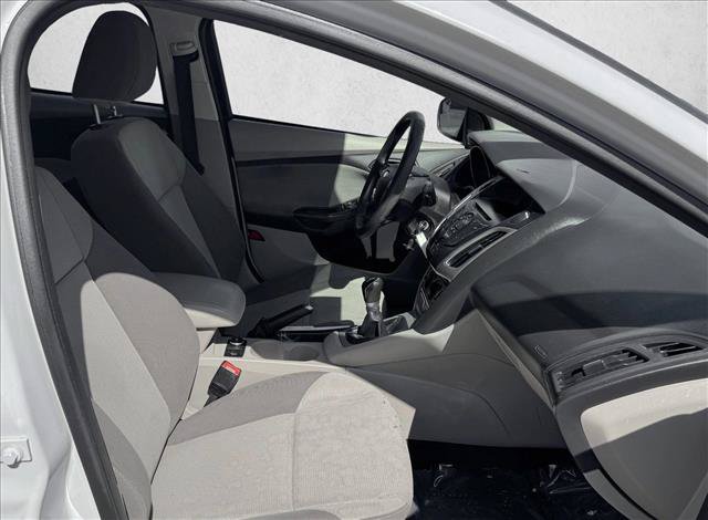 Used 2012 Ford Focus SE FWD image 18