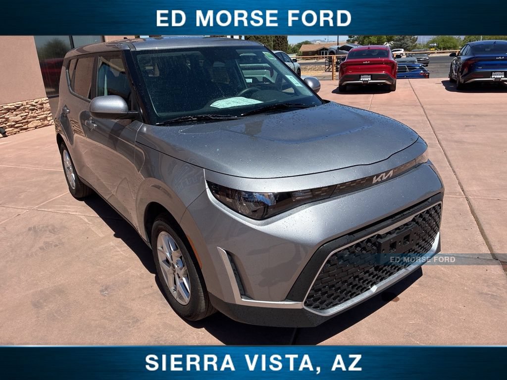 Certified 2025 Kia Soul LX FWD image 10