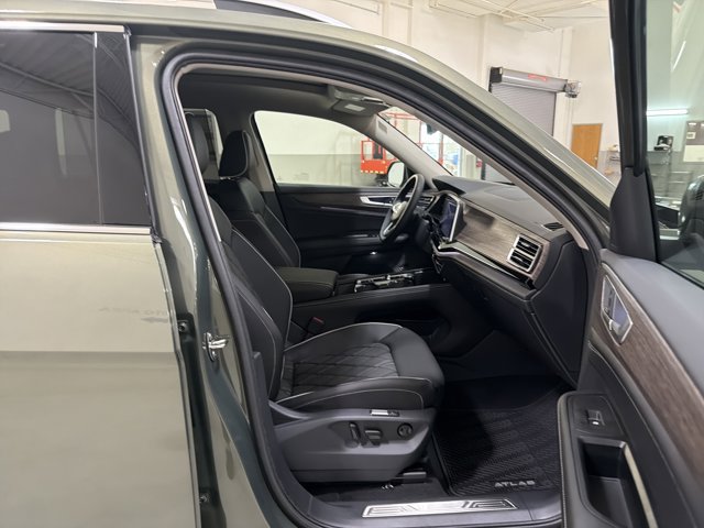 New 2026 Volkswagen Atlas SEL Premium R-Line AWD/4WD image 37