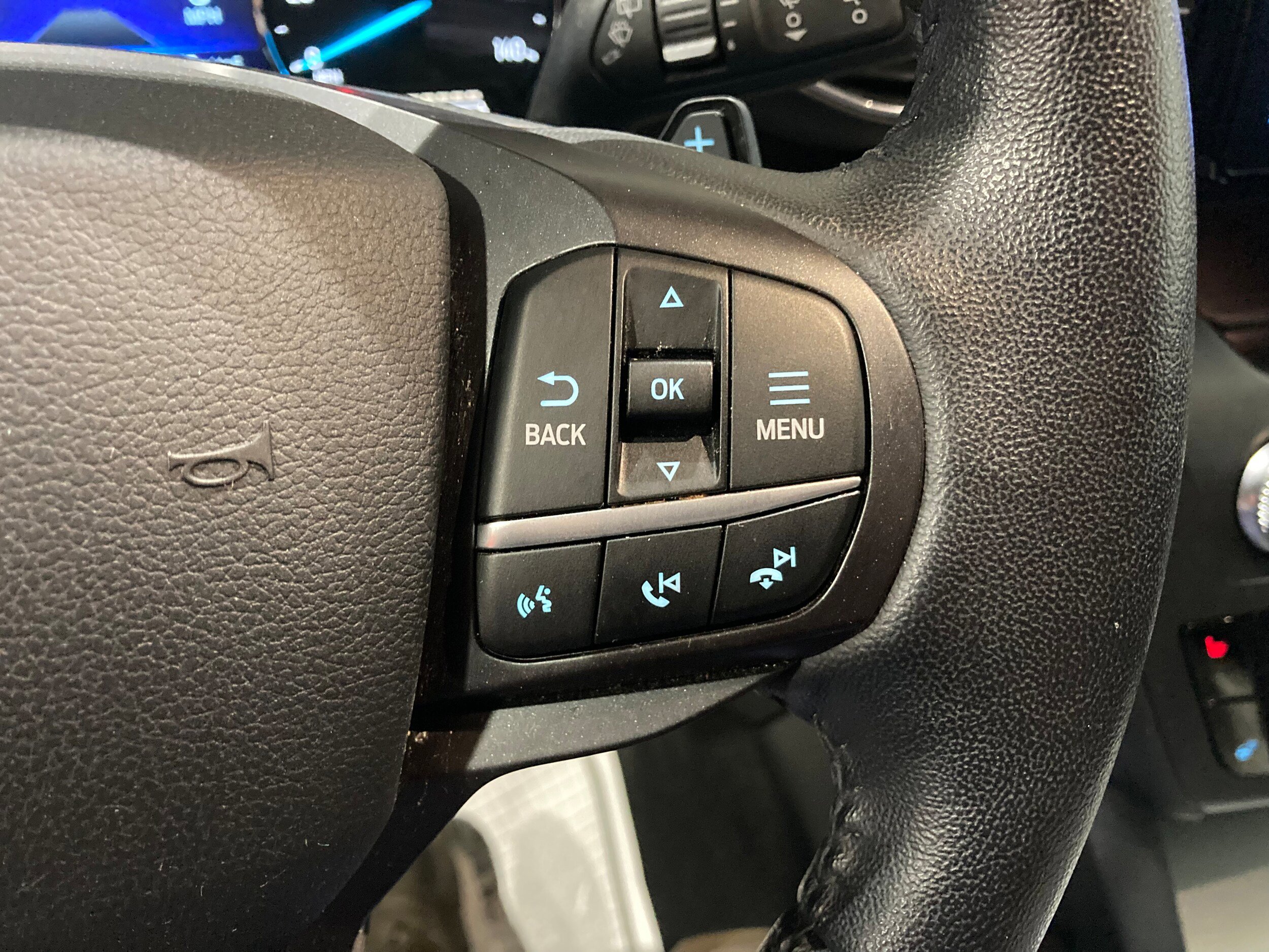 Used 2020 Ford Explorer XLT w/ Equipment Group 202A AWD/4WD image 29