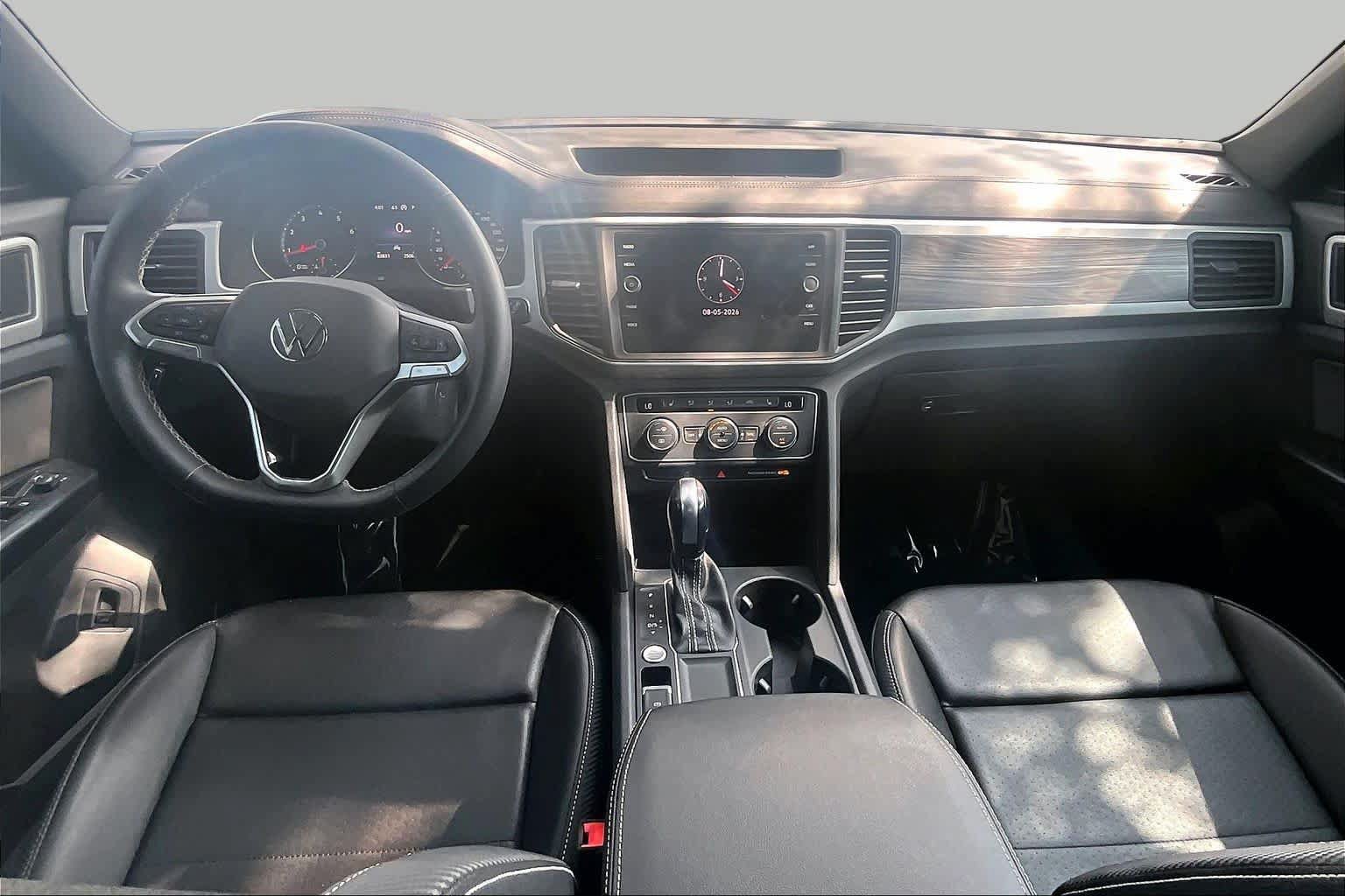 Used 2021 Volkswagen Atlas Cross Sport SE FWD image 16