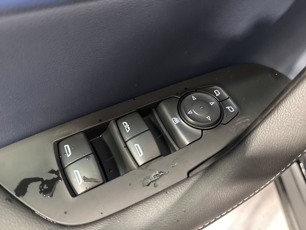 New 2026 Chevrolet Blazer RS w/ Enhanced Convenience Package FWD image 32