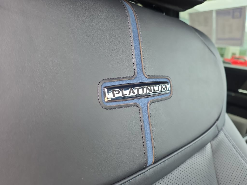 Used 2025 Ford F250 Platinum AWD/4WD image 25