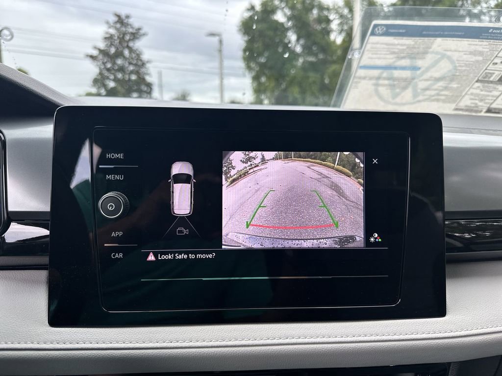 New 2025 Volkswagen Taos S image 17