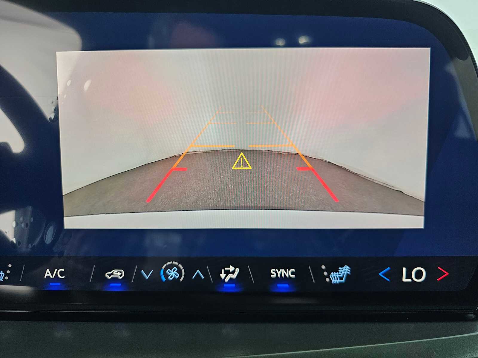 New 2026 Chevrolet Traverse LT image 28