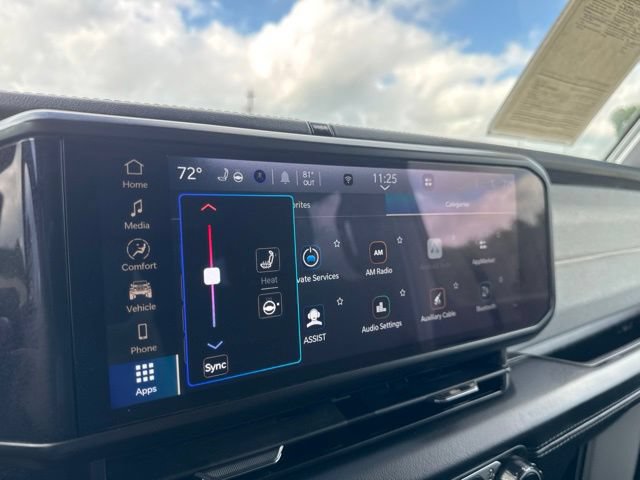Used 2024 Jeep Wrangler Unlimited Sahara AWD/4WD image 6