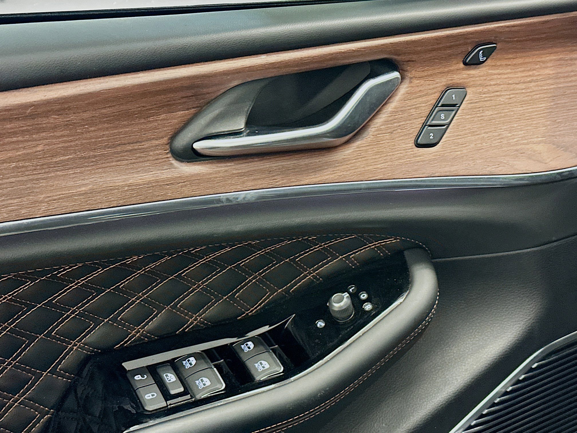 Used 2022 Jeep Grand Cherokee Summit image 15